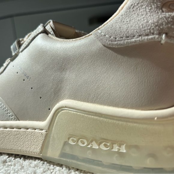 Never worn! Coach women’s sneakers - Picture 8 of 9